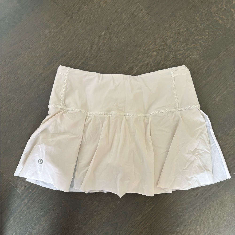 Lululemon white tennis skirt